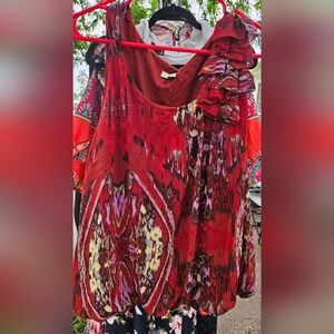 Women's Red Patterned Top